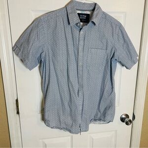 Monument Men's Light Blue Geometric Shirt